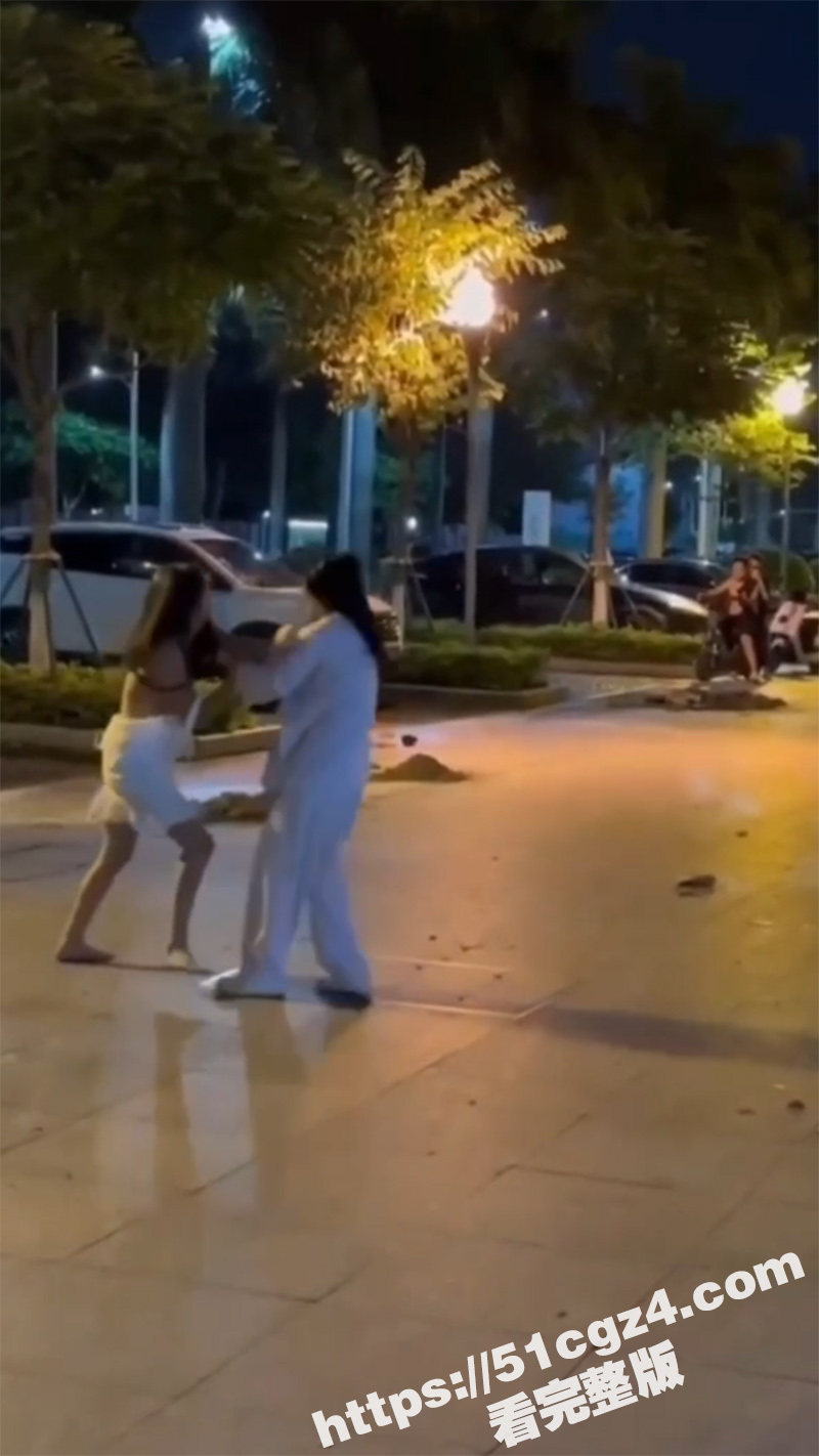 广西街头捉奸现场 性相关图片
