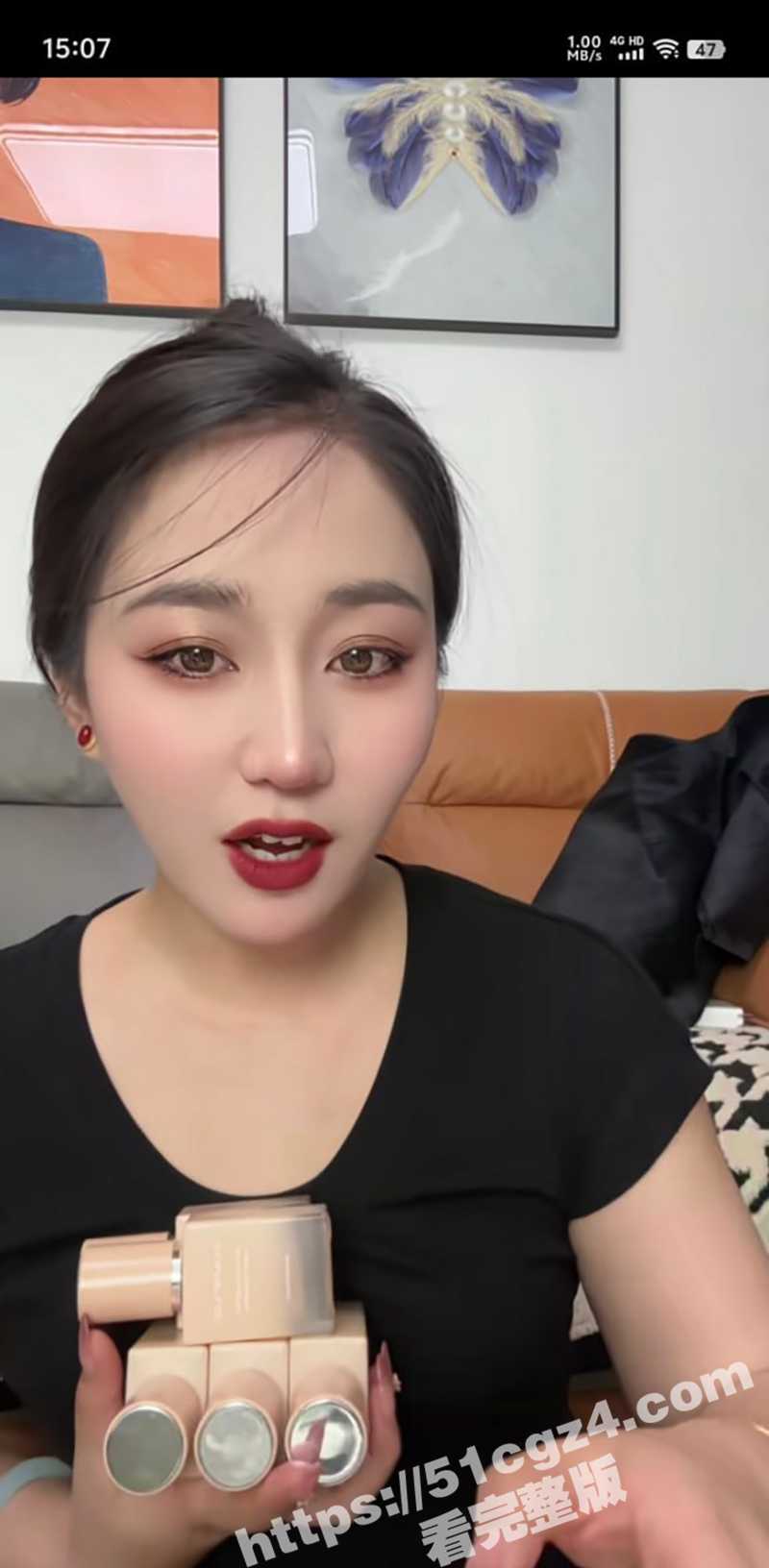 抖音网红藏族宋小宝与相关图片