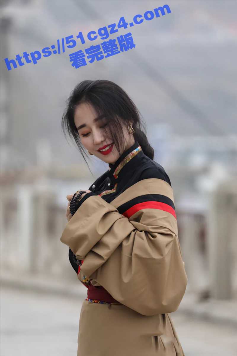 抖音网红藏族宋小宝与相关图片