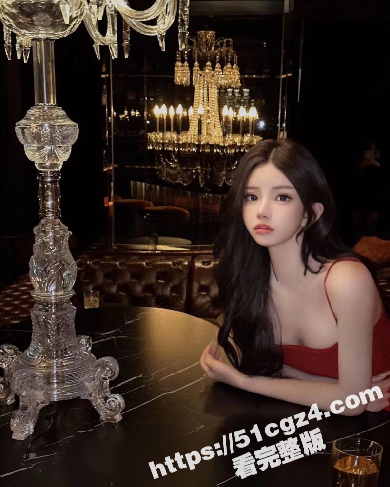 极品TS女神露脸啪啪视频流出 被金主爸爸各种调教 口交舔脚群P肆意玩弄