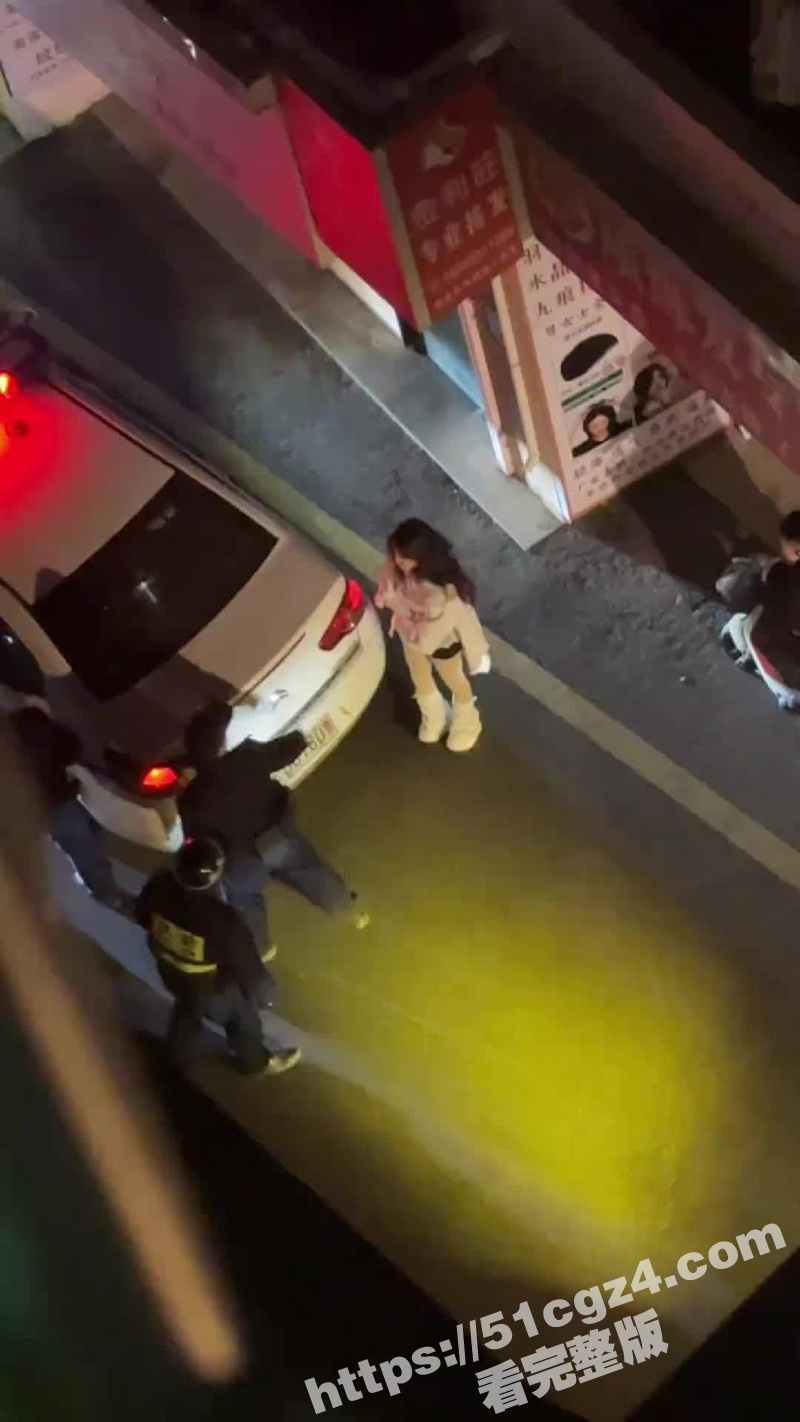 纯爱战神老白丫 百万相关图片
