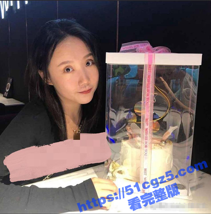 大叔约炮极品女大学生 某翻译学院长腿嫩妹 172的高挑身材 被强推无套爆操 全程哭泣超刺激