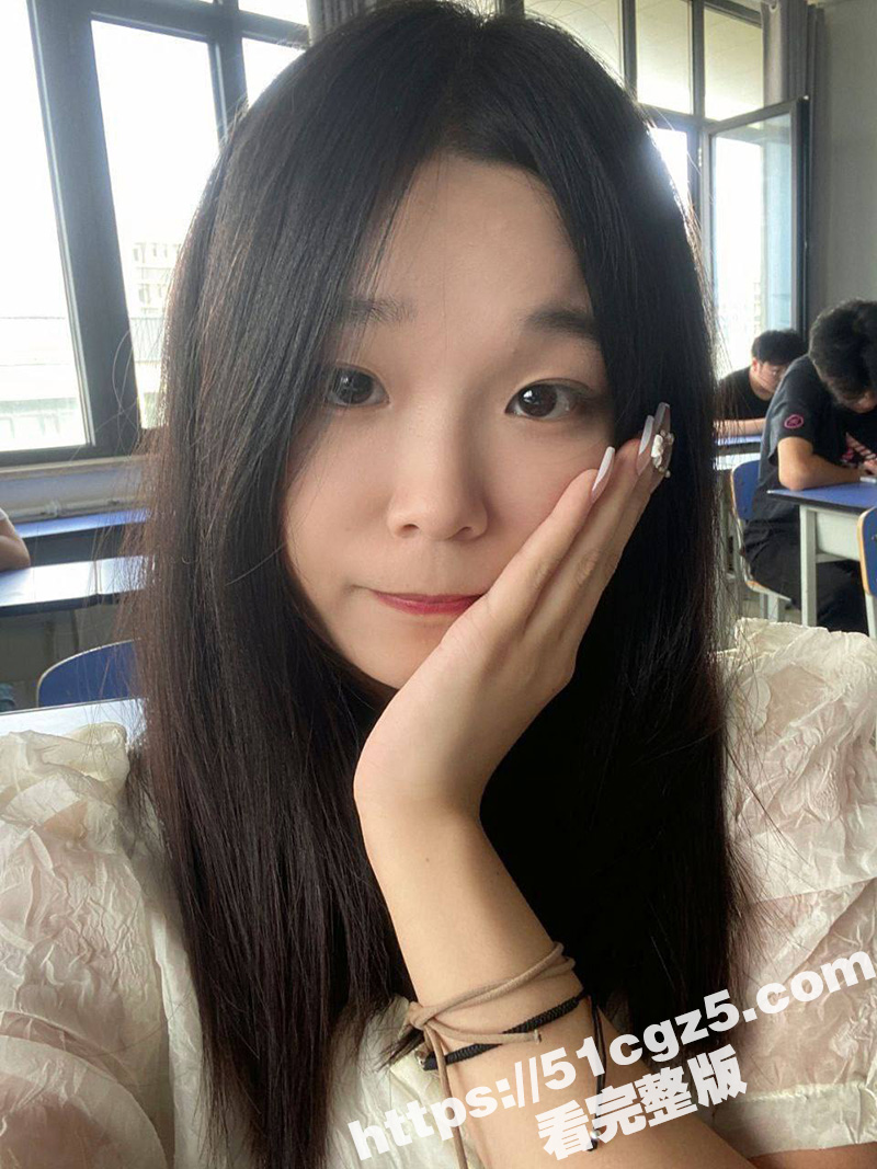 山东服装职业学院 周倩 清纯颜值大奶学生妹 与男友视频裸聊 残遭录屏分手后曝光