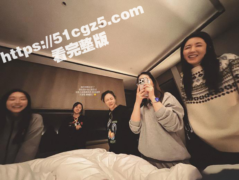 赵露思疑似虐恋抖M 相关图片