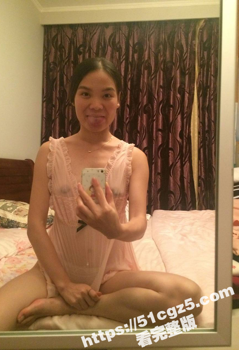 重庆反差人妻 李沐嵘相关图片