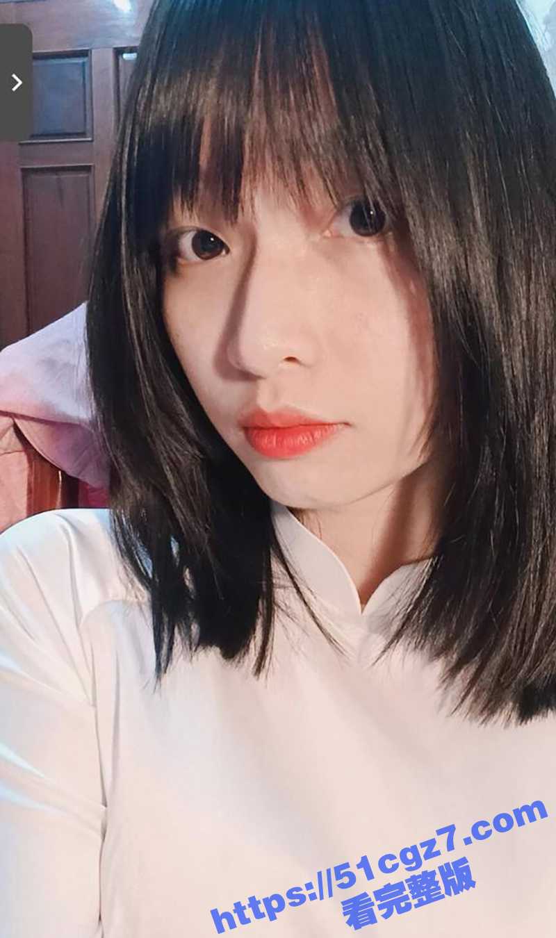越南拜金女阮莉给钱就操 背着男友偷吃三年 最后被风流学长泡走 男友怒将她私密视频曝光