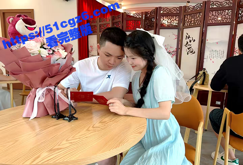 山东济宁黑丝人妻KT相关图片