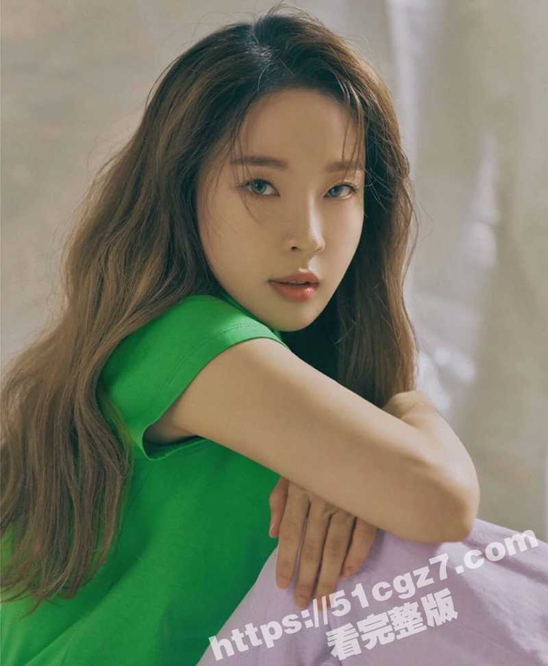 weeekly韩国女团成员智允Jeon Ji-yoon 与财阀大佬1V1裸聊视频流出 全程高能露脸自慰