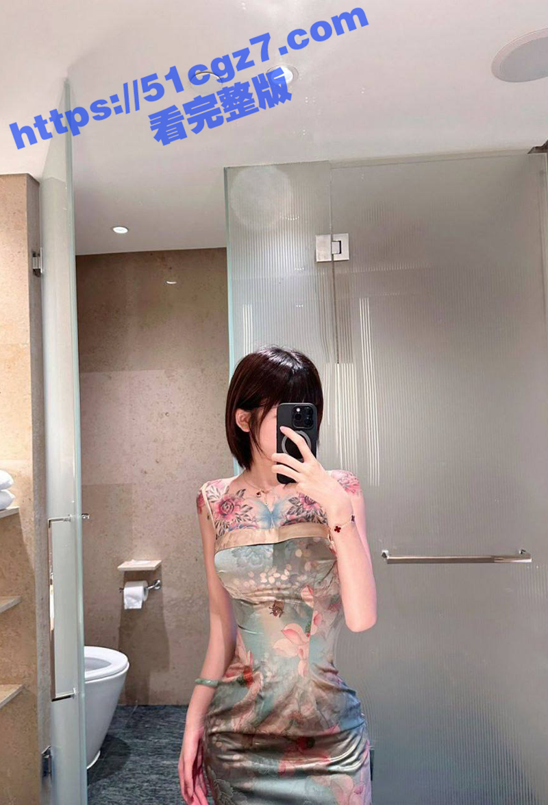 满背纹身的甜美大学生 沦为男友的精盆母狗 多汁蜜穴被大屌无套抽插 真假肉棒齐上阵纹身小妹被干哭泣