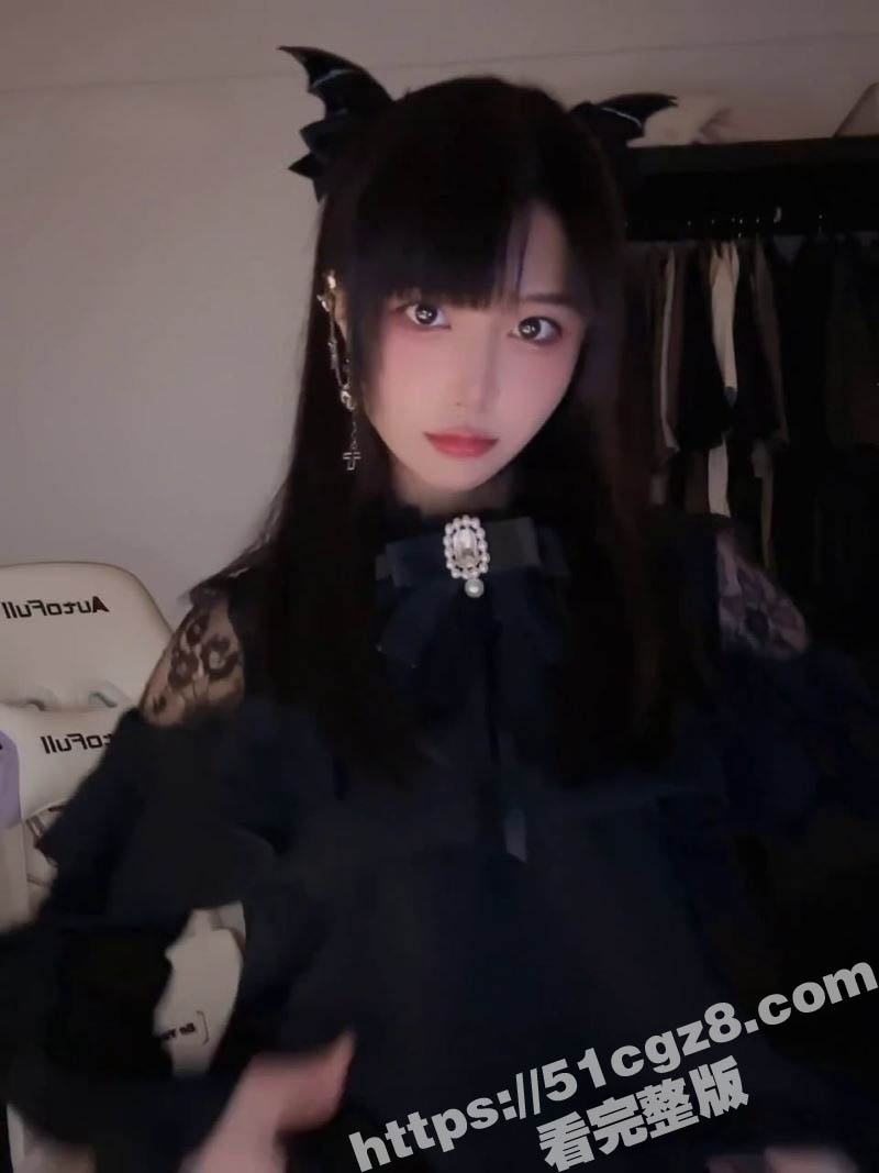 可甜可欲的双马尾萝莉 布丁大法 极品美腿玉足母狗 超级性感的蜜桃臀 撅臀露逼诱惑！