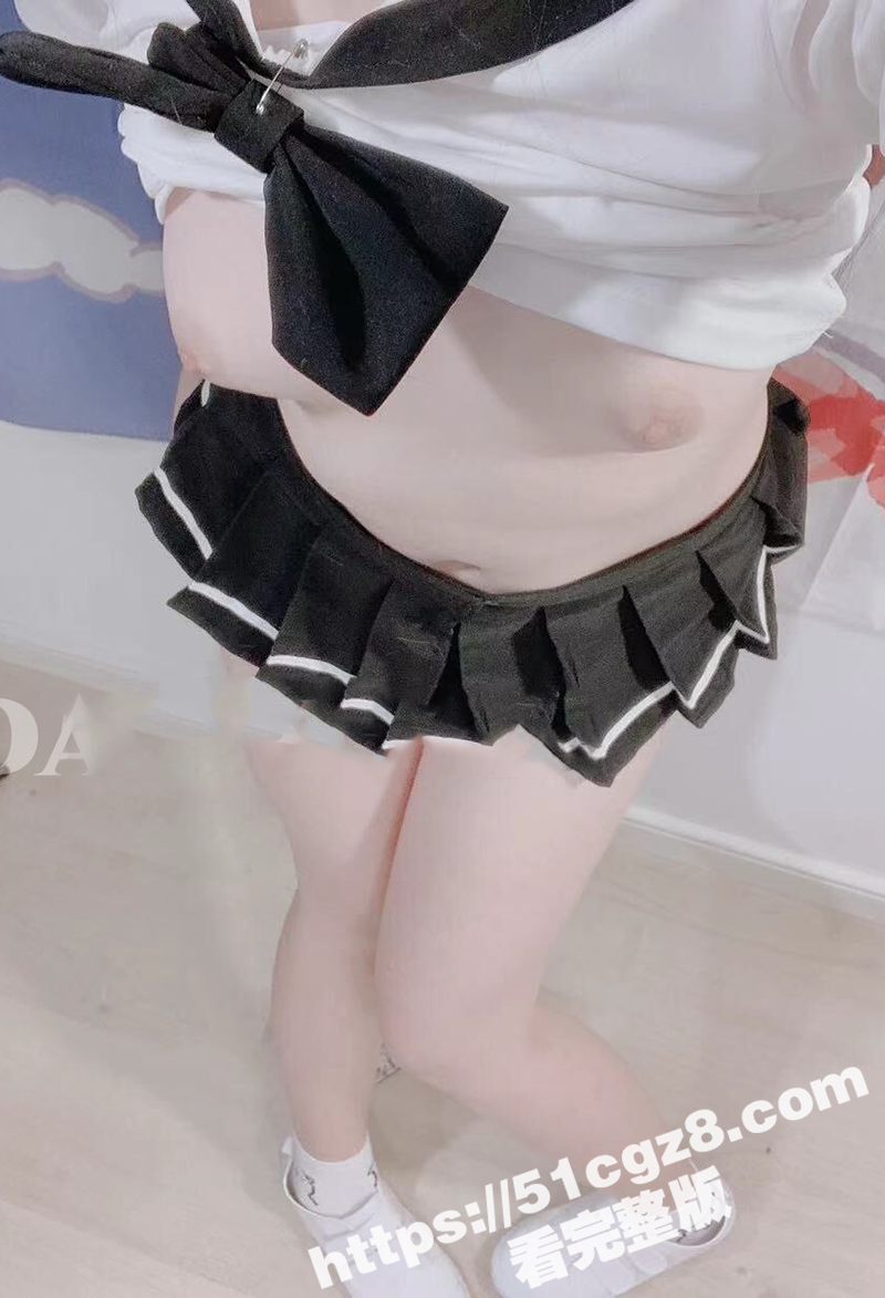超嫩小仙女 不小心喷相关图片