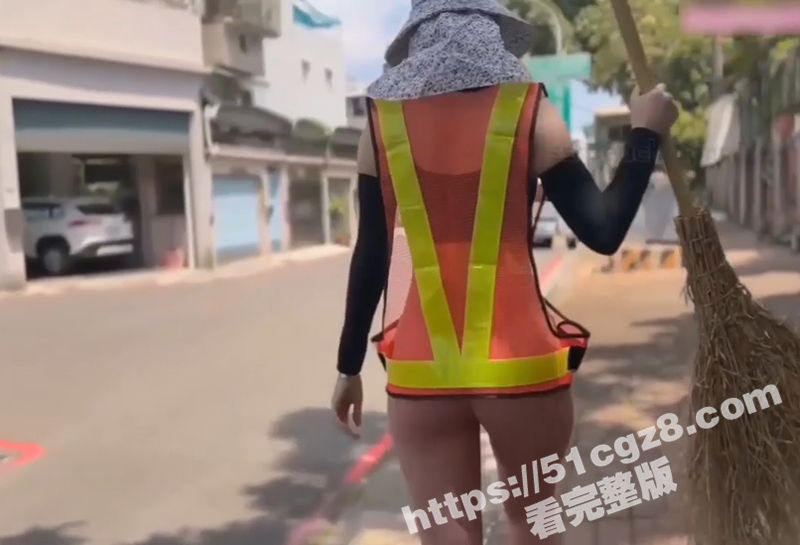 亚洲美臀天后艾莉剧情大片 化身性感清洁工欲求不满 勾引帅哥回家做爱榨精 三招之内让猛男缴械喷射！