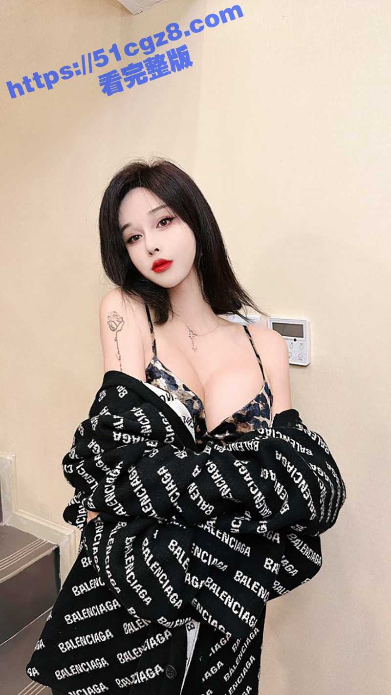 成都高颜值TS名媛安安私拍视频流出 天使面孔魔鬼身材的伪娘 后门被疯狂抽插沦为鸡巴俘虏！