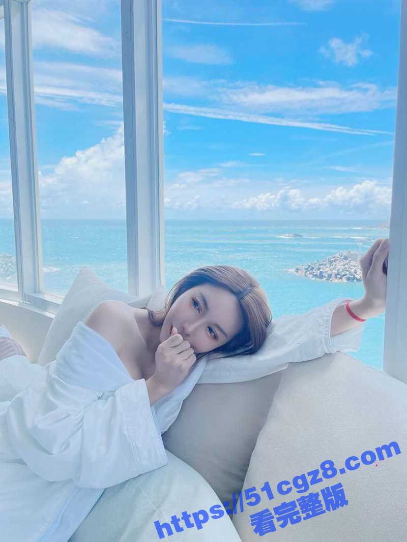 台湾高颜值反差人妻昆相关图片