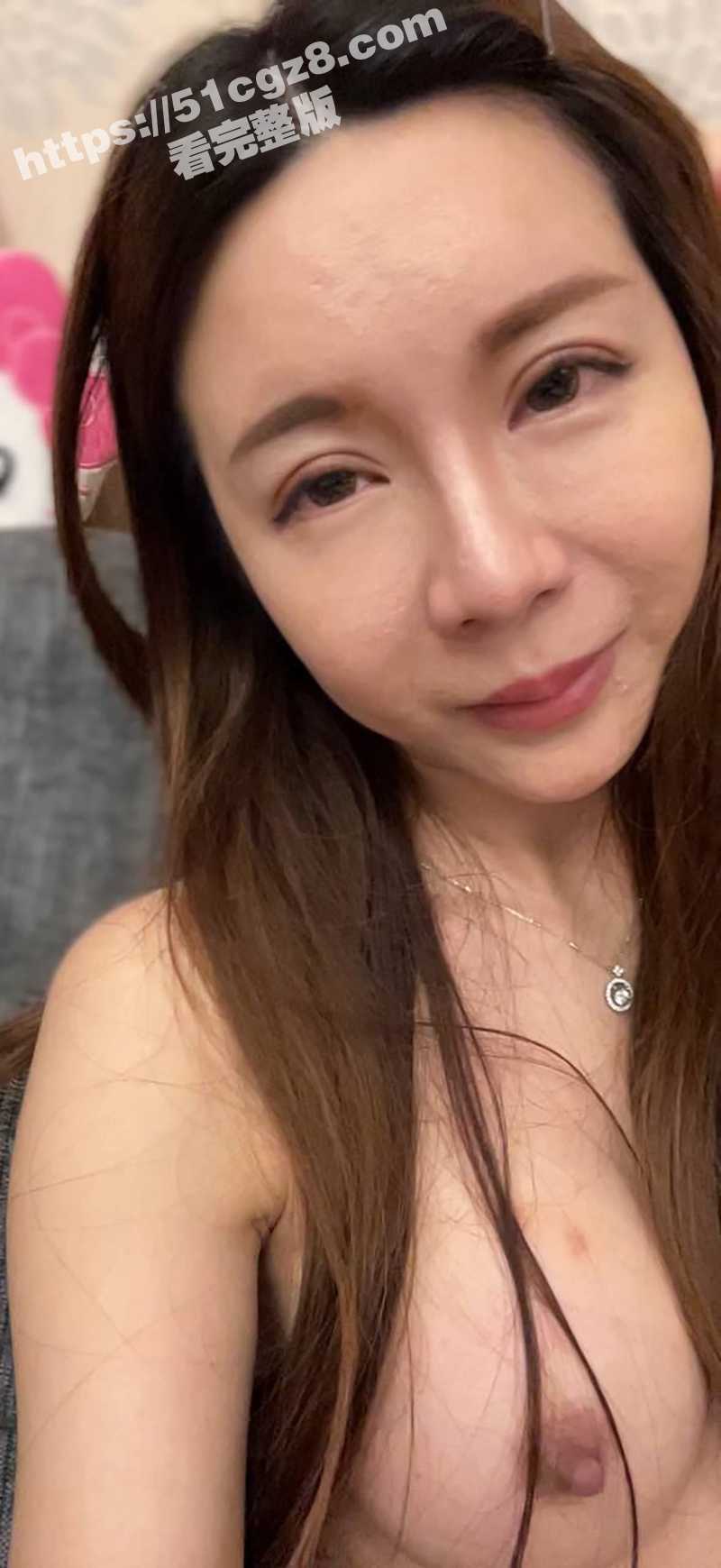 台湾高颜值反差人妻昆相关图片