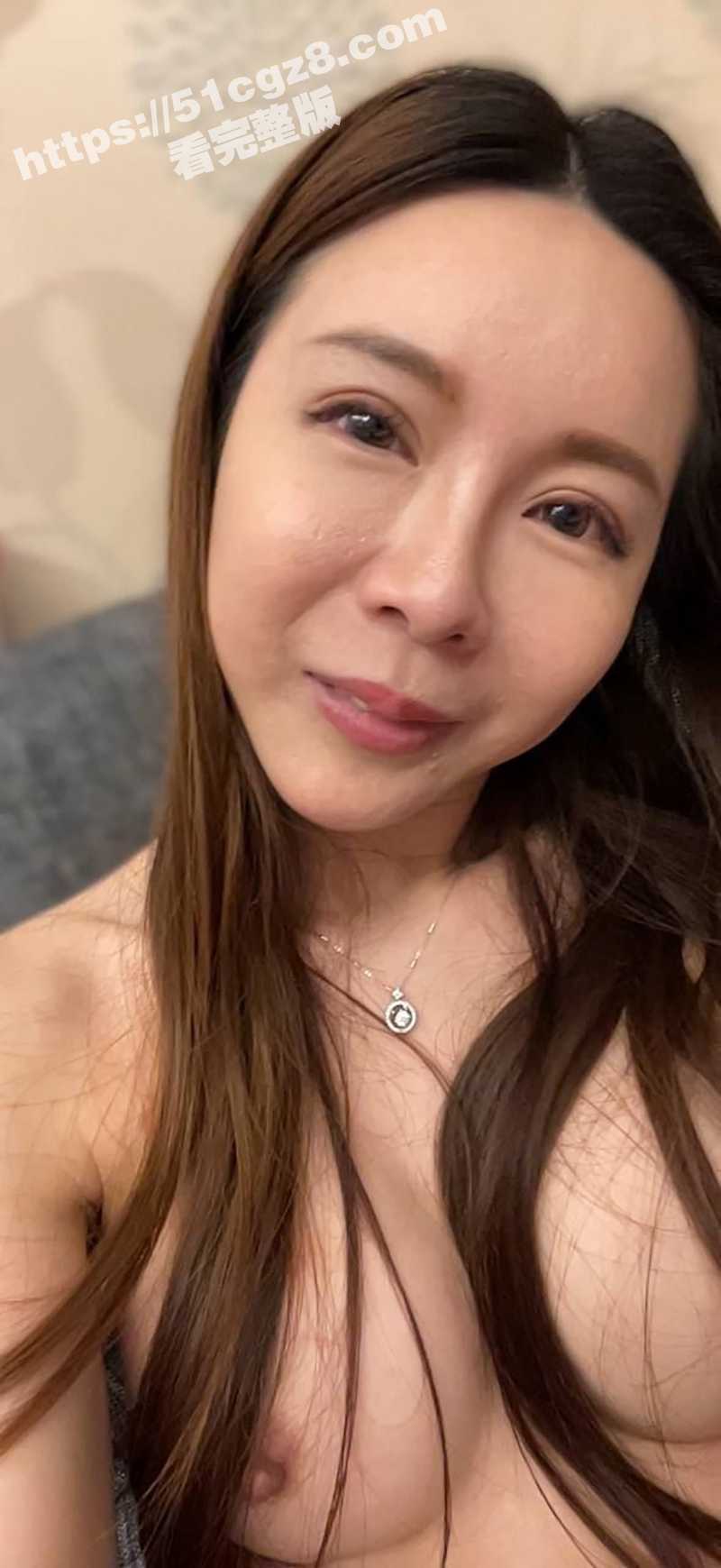 台湾高颜值反差人妻昆相关图片