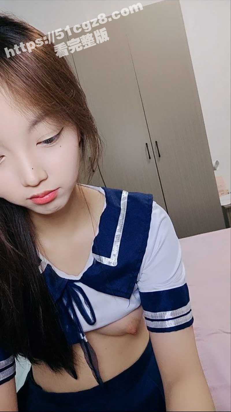 白月光校花女神 小呆相关图片