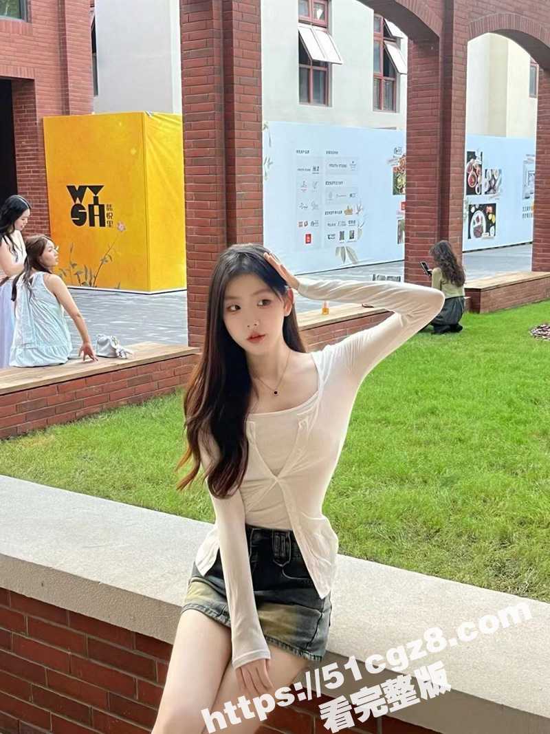 高颜值御姐女王同时调相关图片