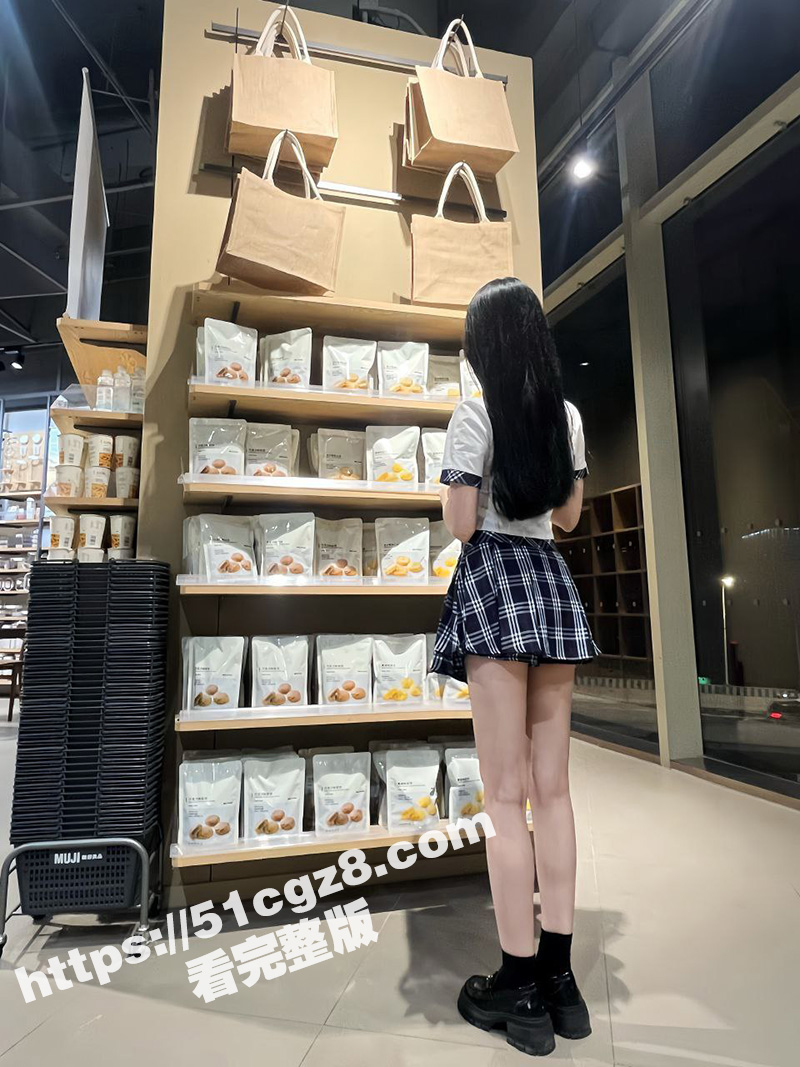 高颜值御姐女王同时调相关图片