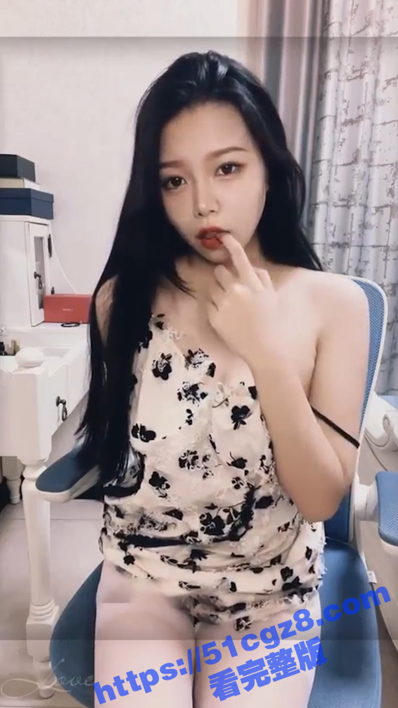 bigo女主播巨乳学相关图片