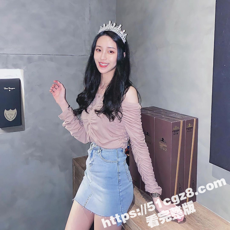 气质女大学生 胡晓彤相关图片
