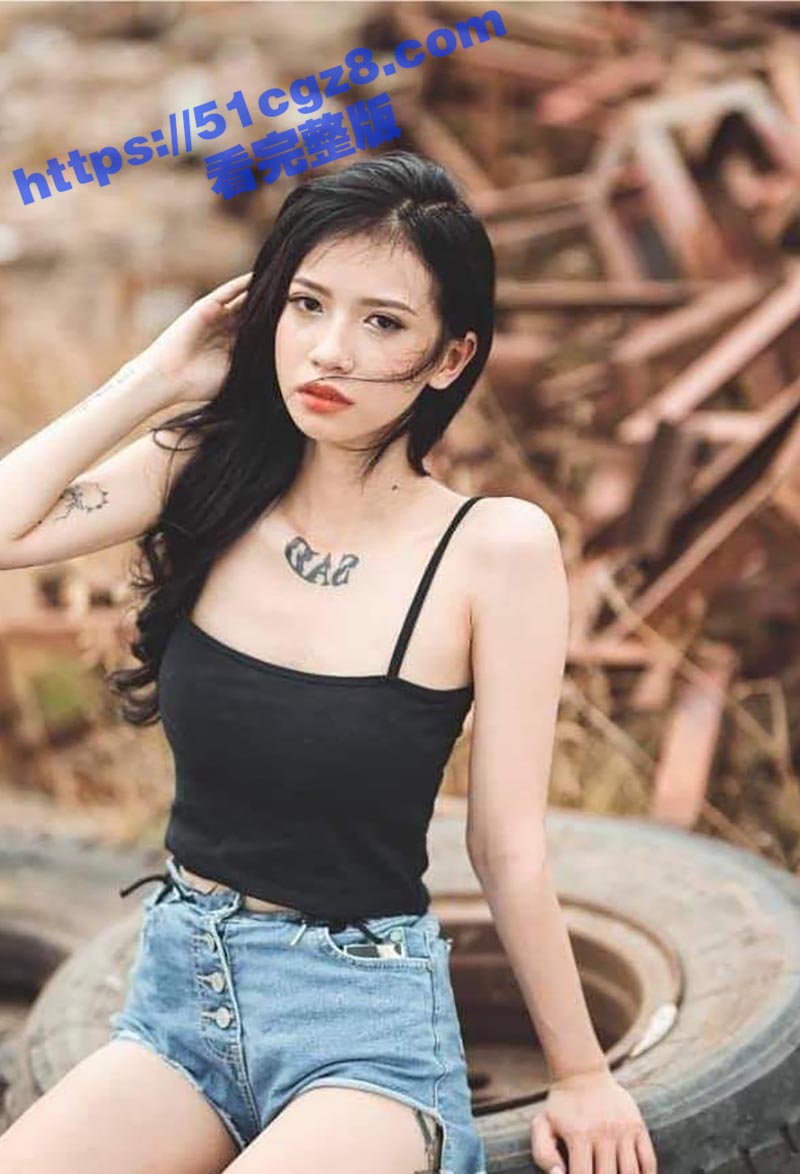 越南纯情系小妹妹为捞金 拍淫荡视频勾引金主 自抠白虎骚逼渴求大屌操弄