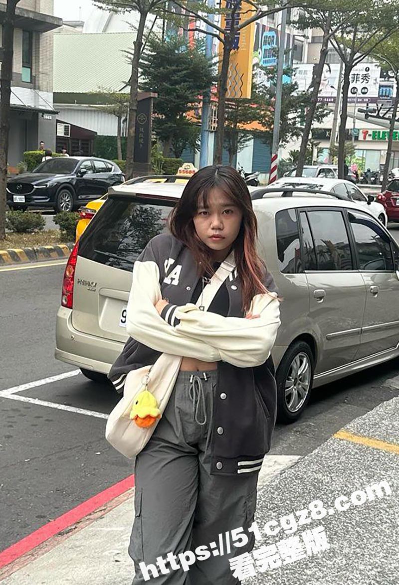 甜美台妹 张佩莹 为相关图片