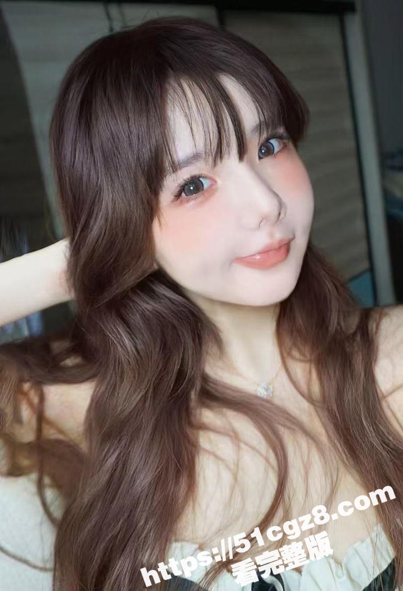 大连商务职业学院极品校花 孙雅琪 欲求不满背着男友出轨约炮 校内公车精盆母狗 独爱肛交自慰