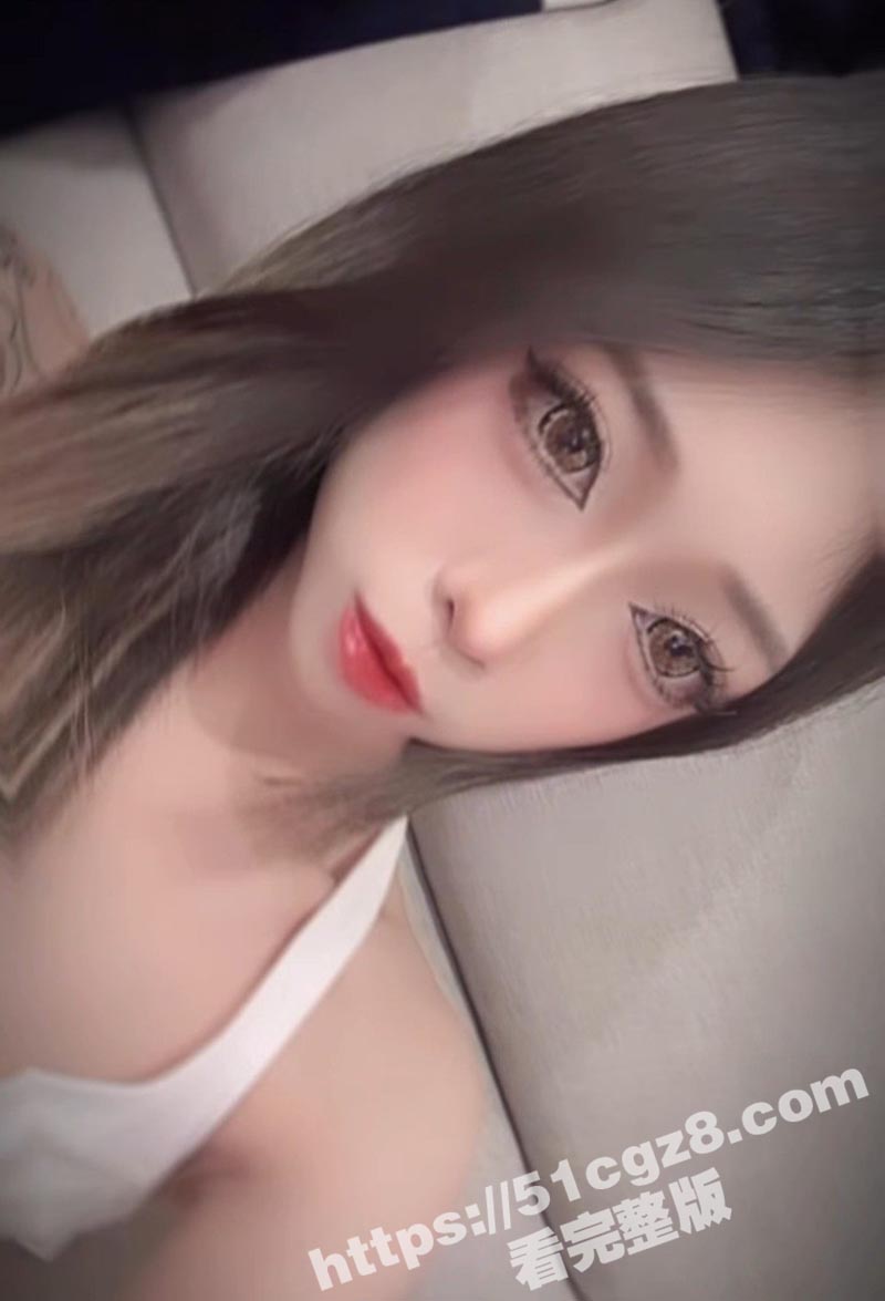 TIKTOK巨乳网红相关图片