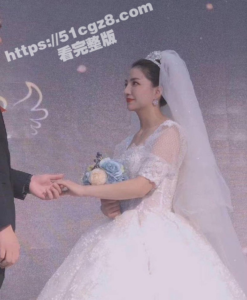 上海高颜值少妇 于思相关图片