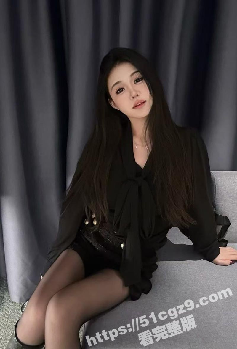 极品颜值仙女与男友私拍性爱视频被曝 气质女神花式吸吮大屌 被无套后入狠操 反差感爆棚