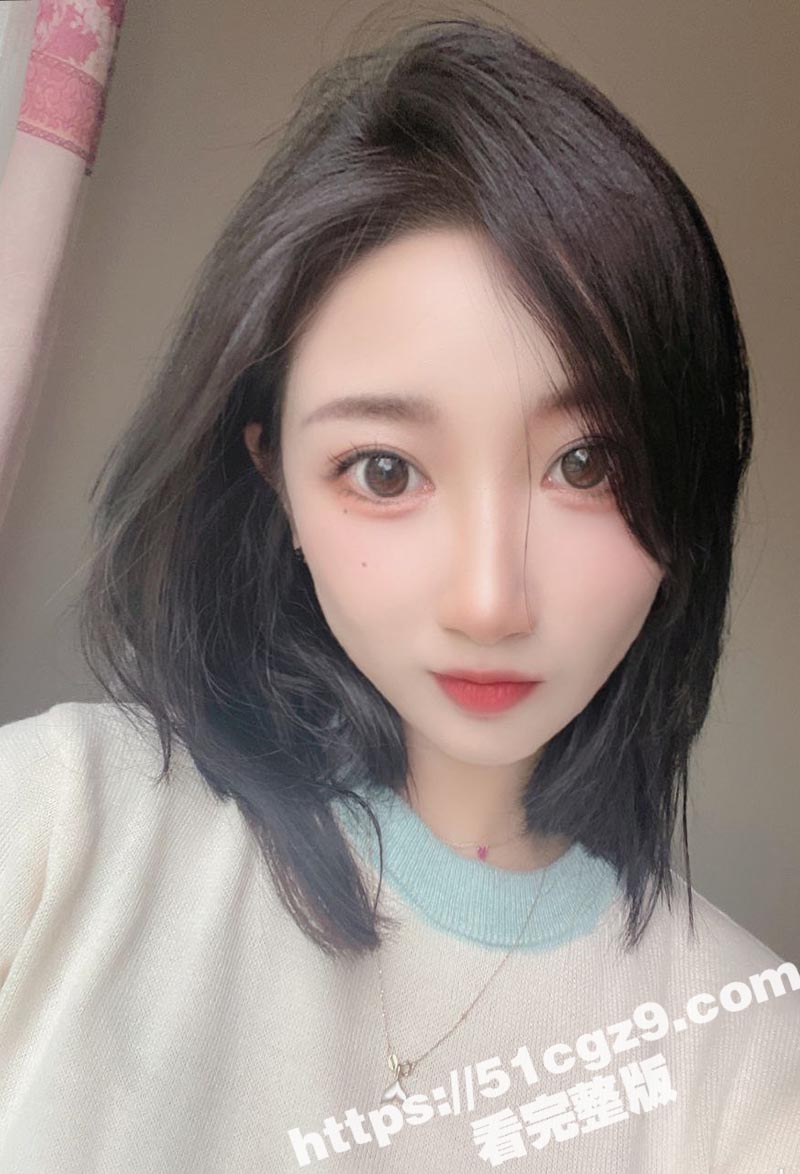 推特超美新婚人妻酒店相关图片
