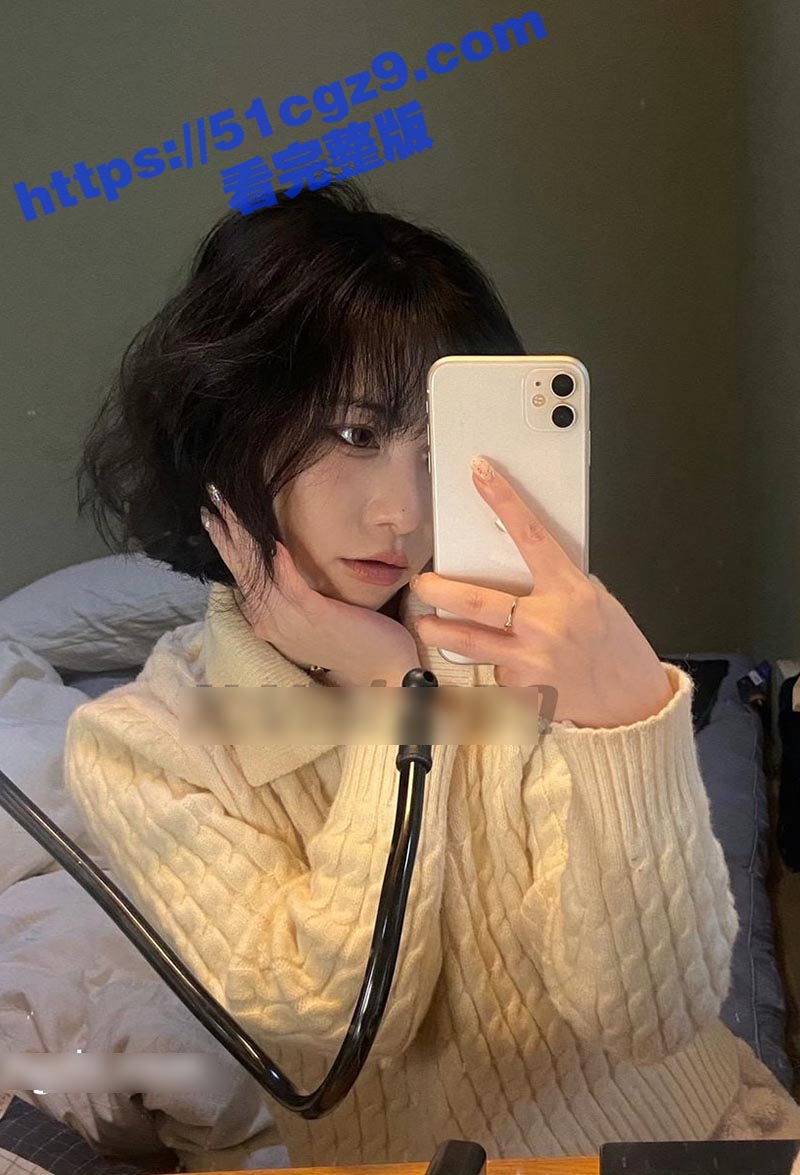 延吉师范女大学生 ShyVia 超漂亮气质小姐姐喜欢为金主拍摄自己洗澡和自慰时的淫荡样子