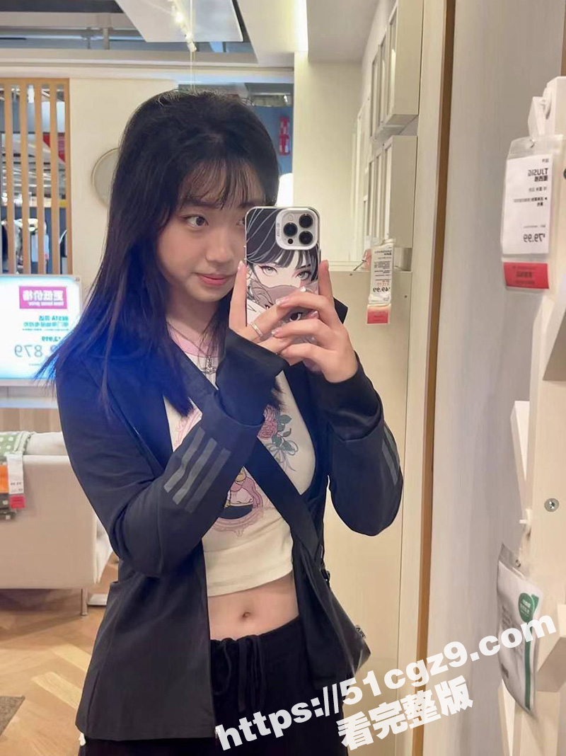 重庆科技大学林芮‌言 巨乳大一眼镜学妹 白天乖乖女晚上骚母狗 还被渣男曝光视图 露脸实锤