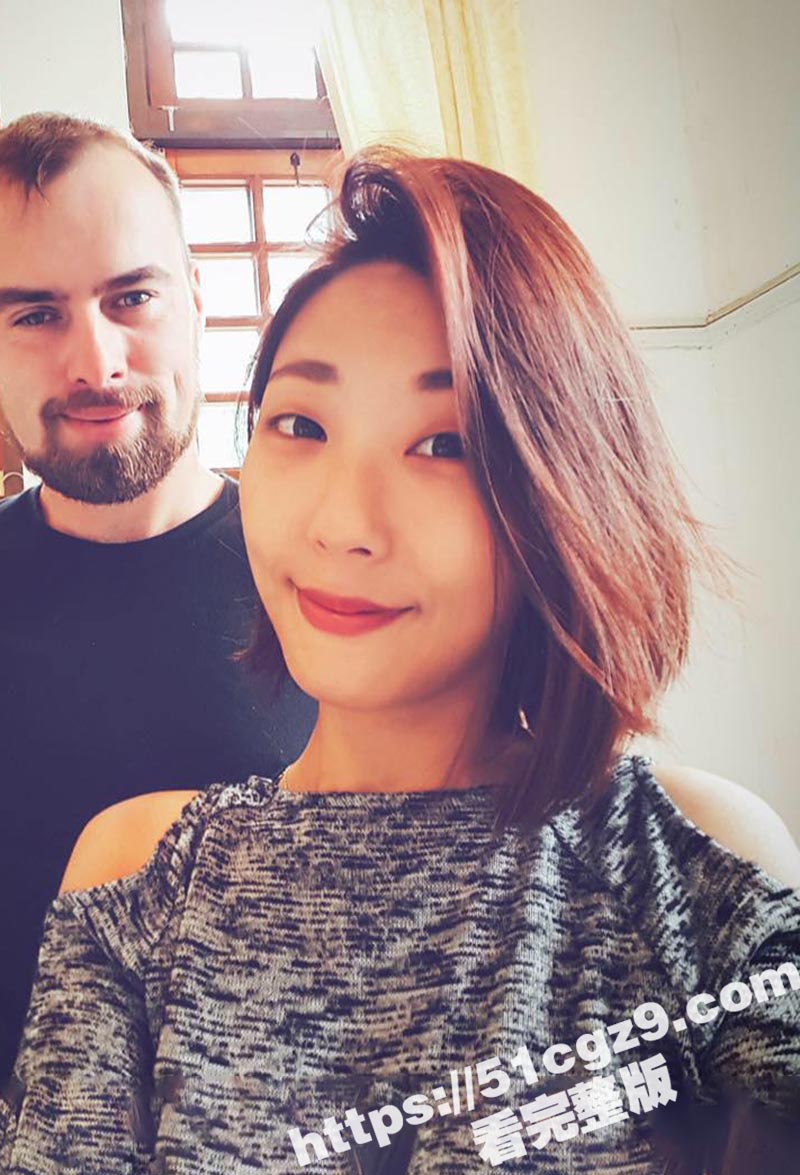台湾少妇与洋人上司偷情性爱视频泄密 良家人妻沉沦性爱被洋屌征服 全程露脸吸屌吞精被无套爆操