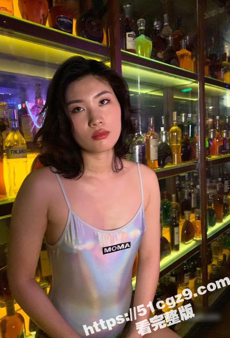 江苏蜜桃臀女神 于艳 上演超淫荡捆绑调教 神颜美女化身母狗带狗链吸屌 极品美穴被花式爆操