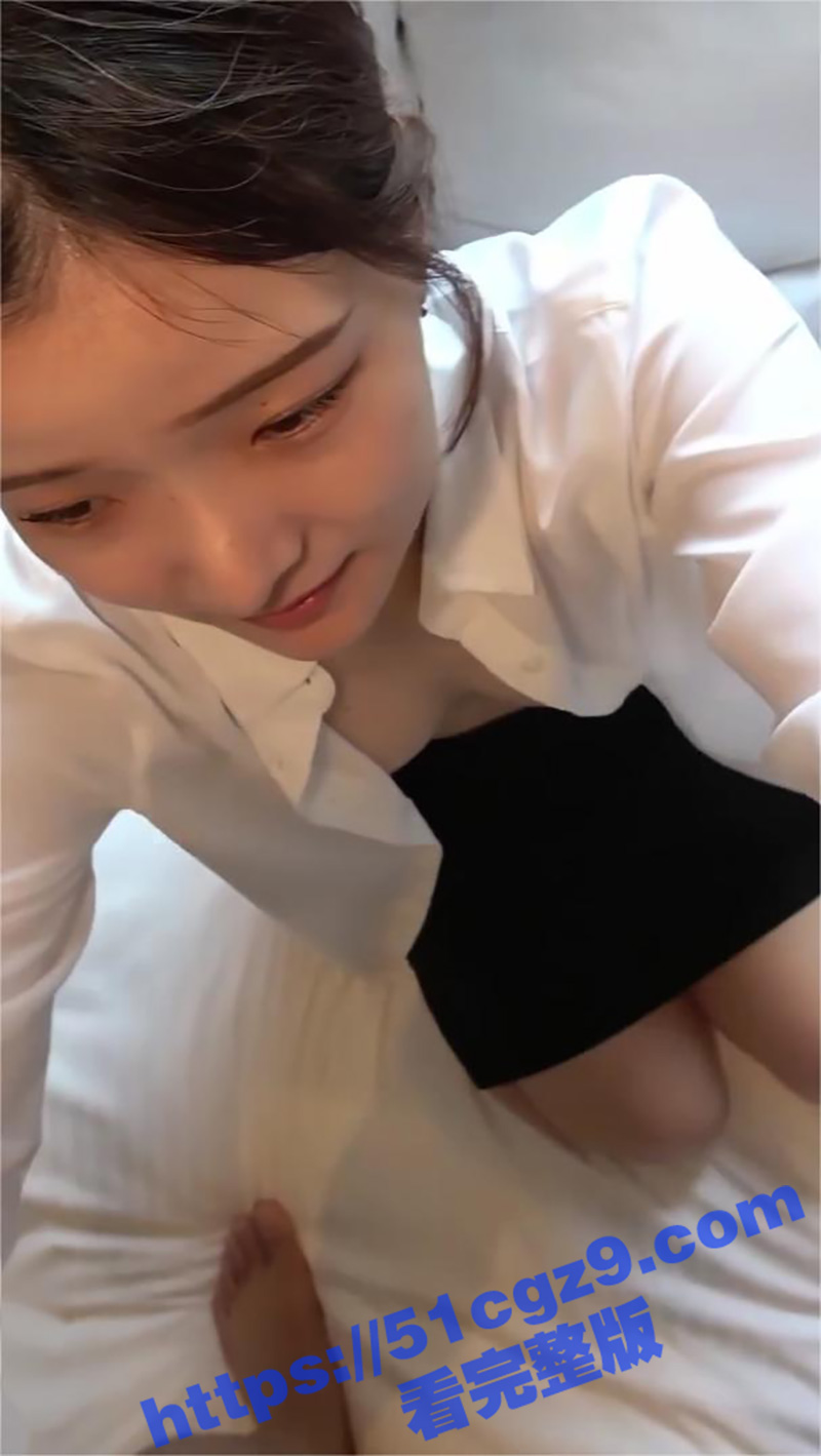 日本美乳人妻性爱视频流出 高颜值女主管私下竟是老板专享肉便器 乳交口射样样精通