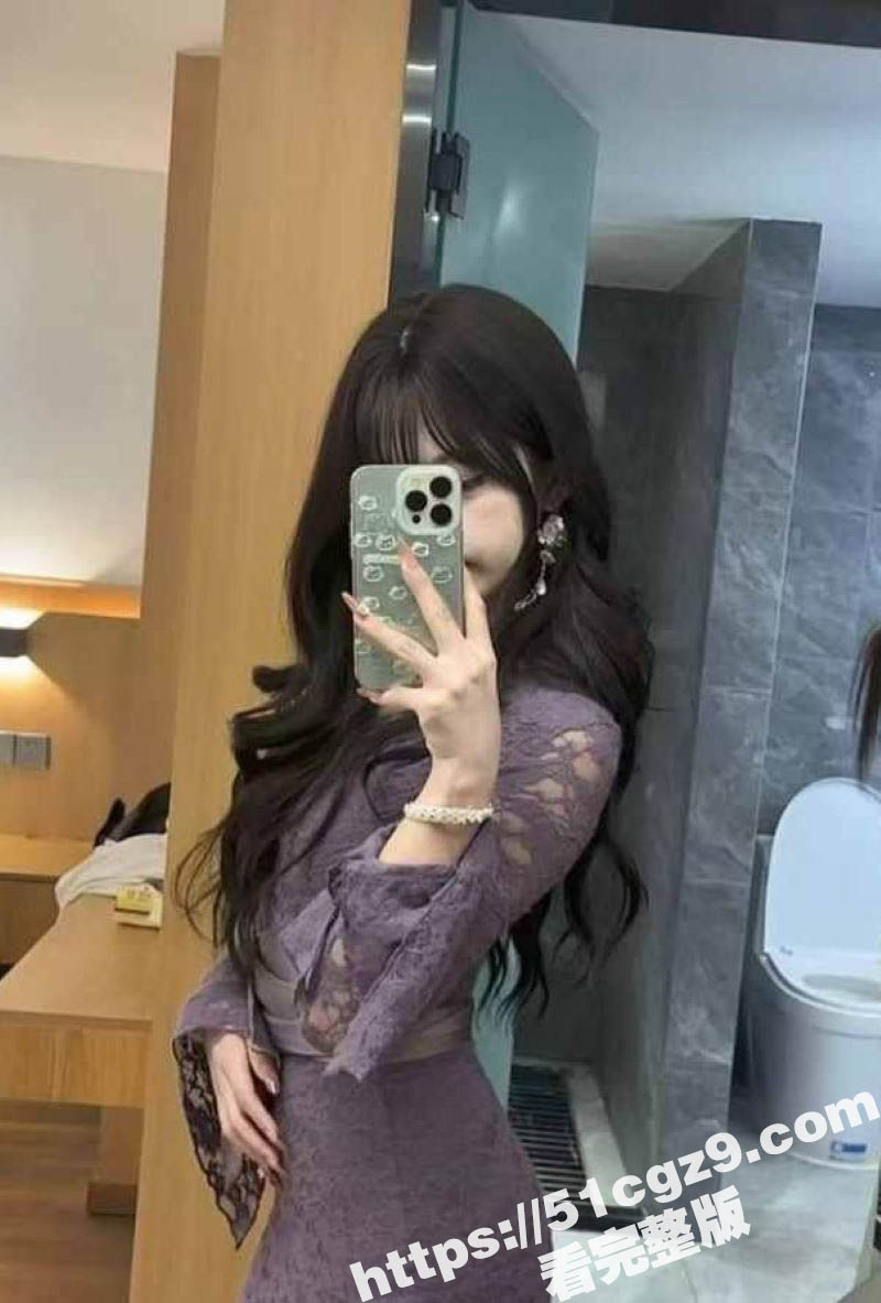 抖音21岁美少女 小相关图片