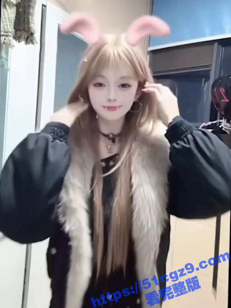 抖音21岁美少女 小相关图片