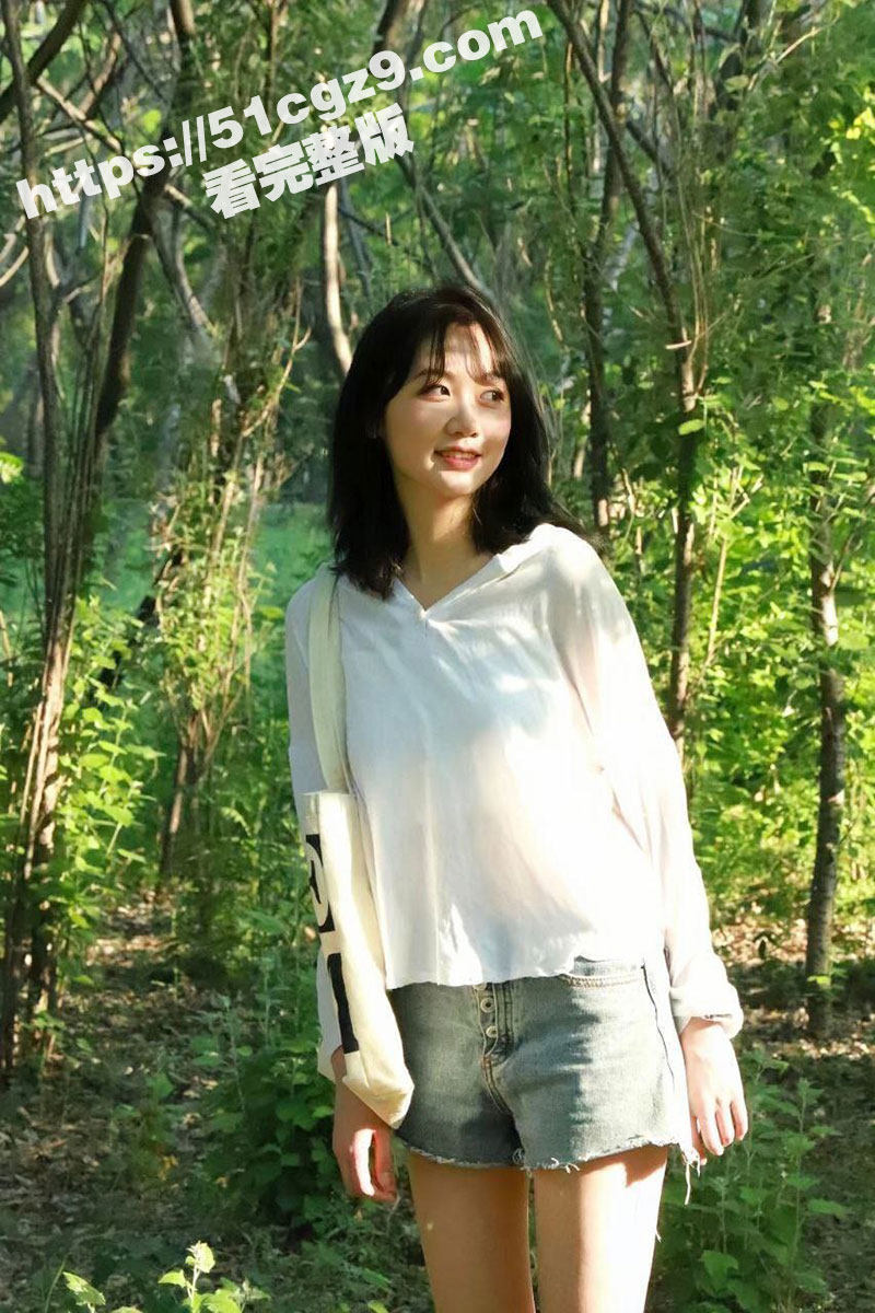 反差翘臀母狗 周莉莉相关图片