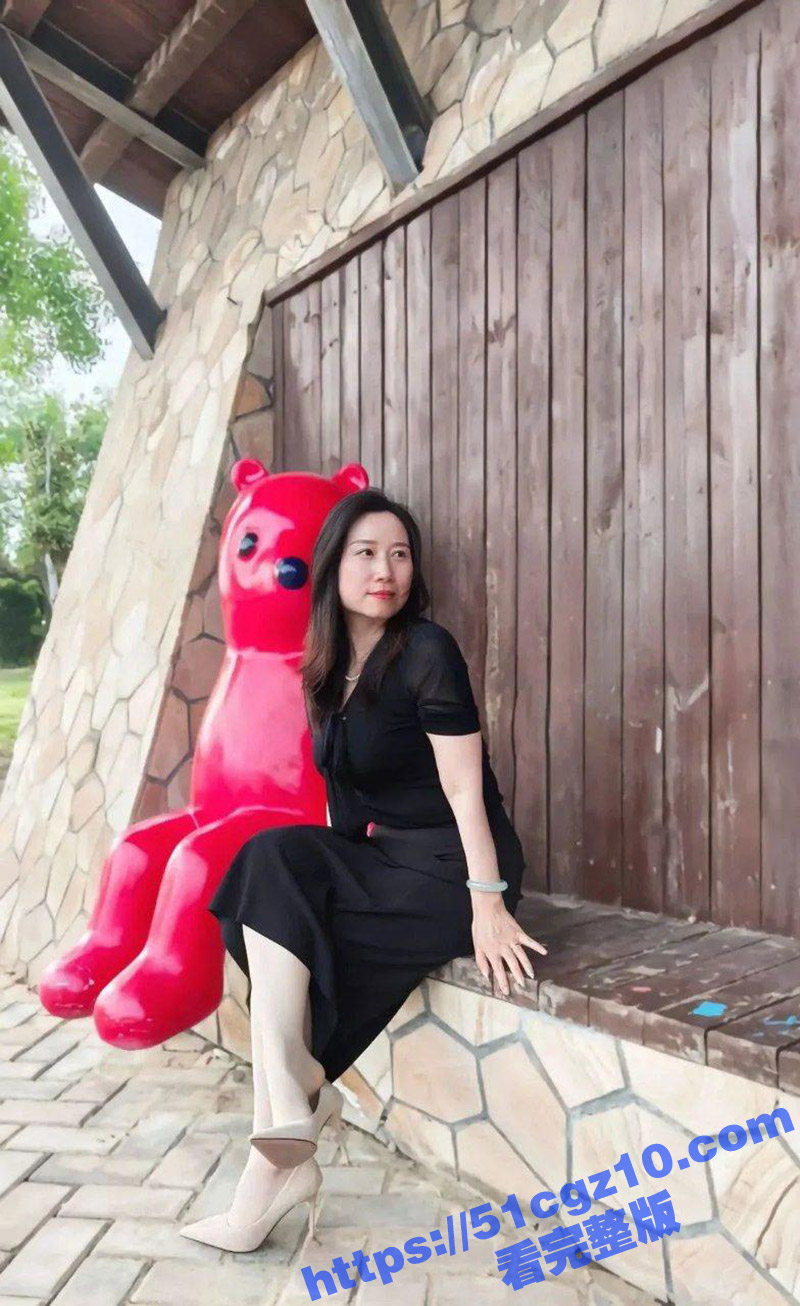 海角社区大佬惊险约炮相关图片