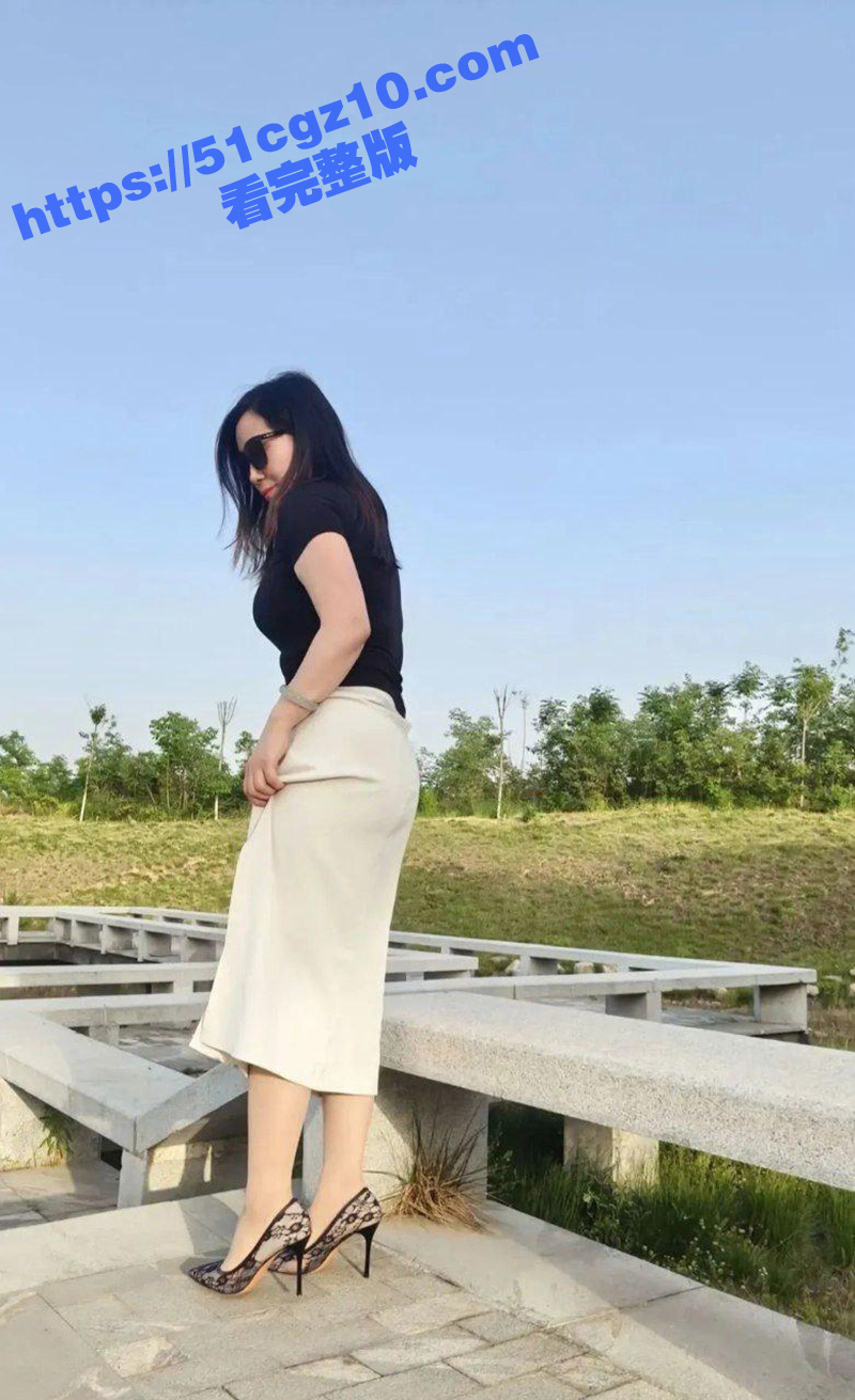 海角社区大佬惊险约炮相关图片