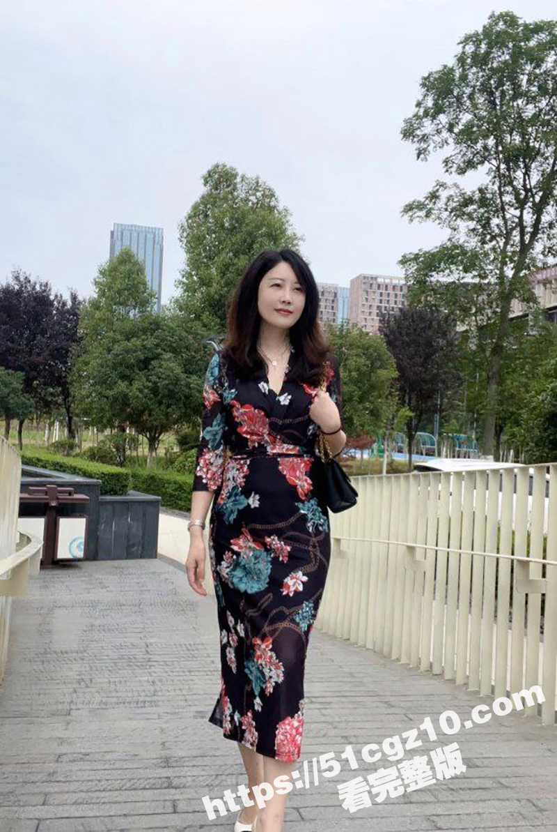 探花郎酒店约啪气质少相关图片