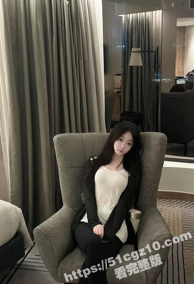 超清纯可爱女大学生 相关图片