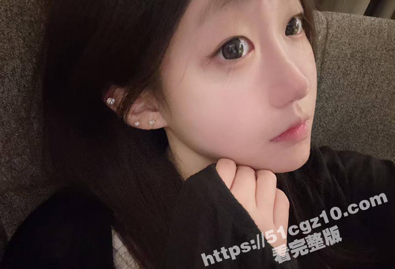 超清纯可爱女大学生 相关图片