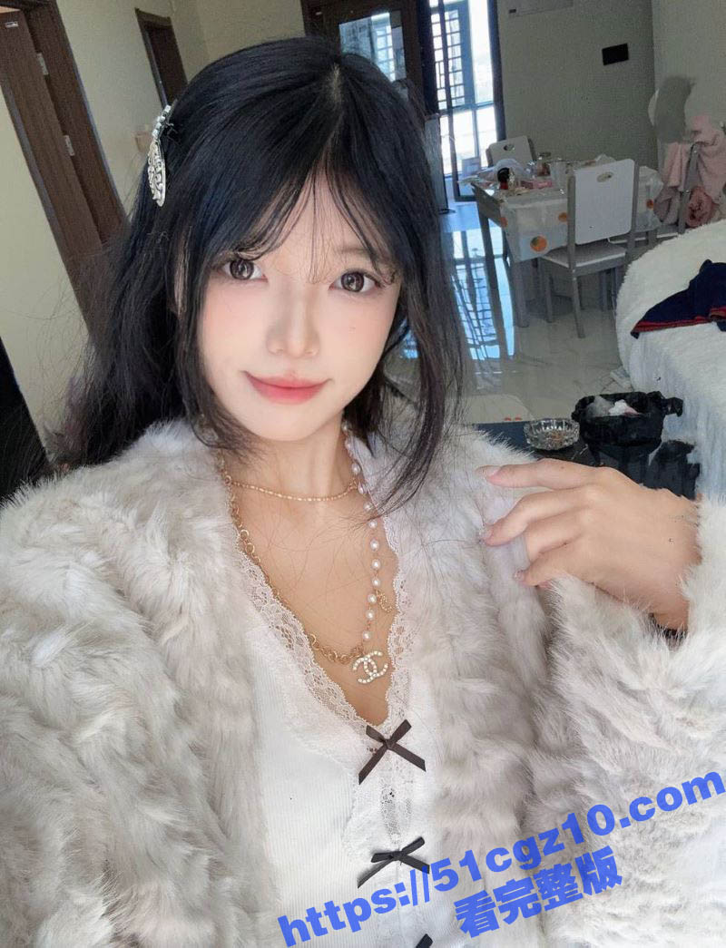 超清纯漂亮的学生妹 相关图片
