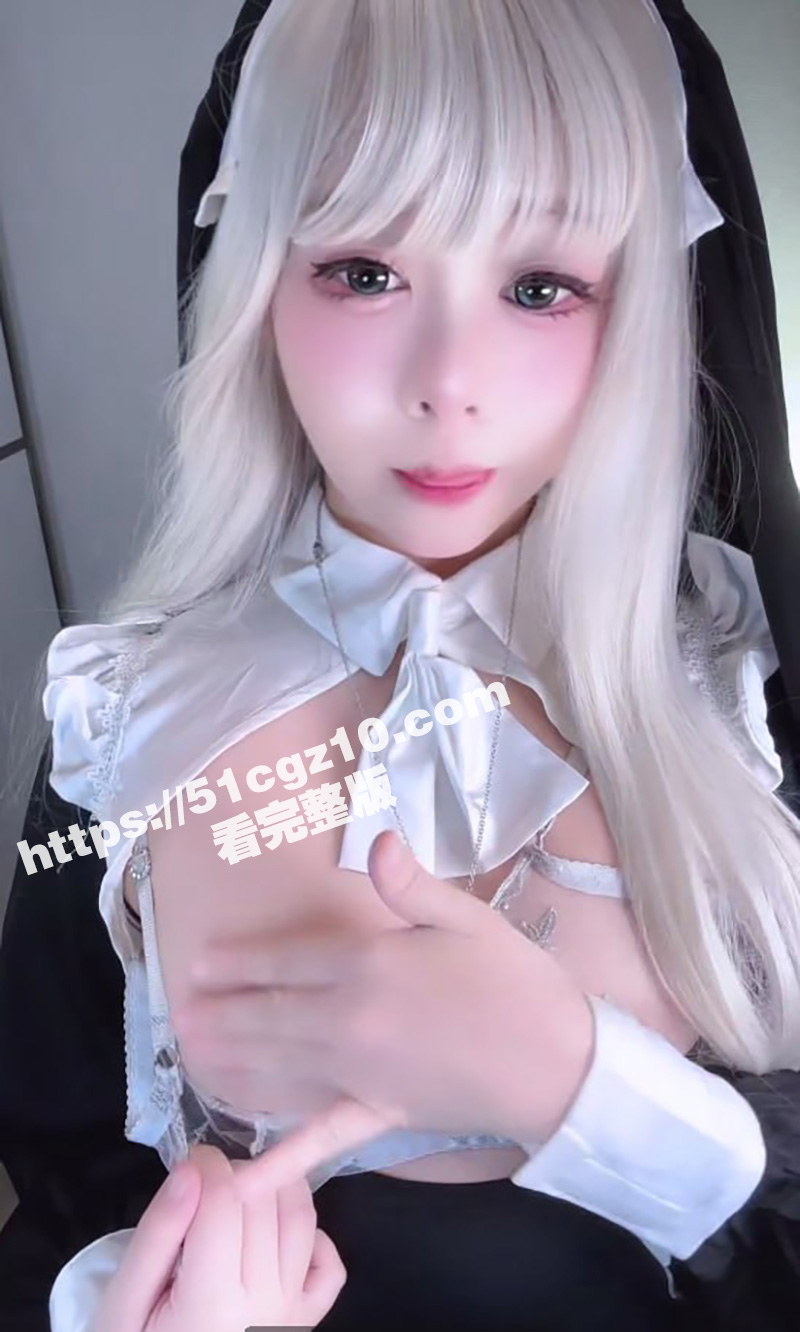 Onlyfans新兴人气网黄 瑞贝卡 修女大战幻龙南瓜塔 童颜巨乳超高颜值表情淫欲诱惑！
