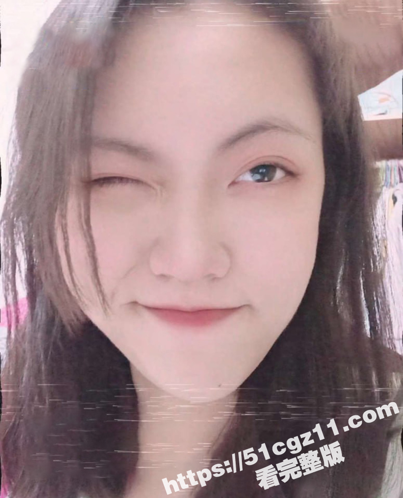 白嫩反差女友何子亦 相关图片