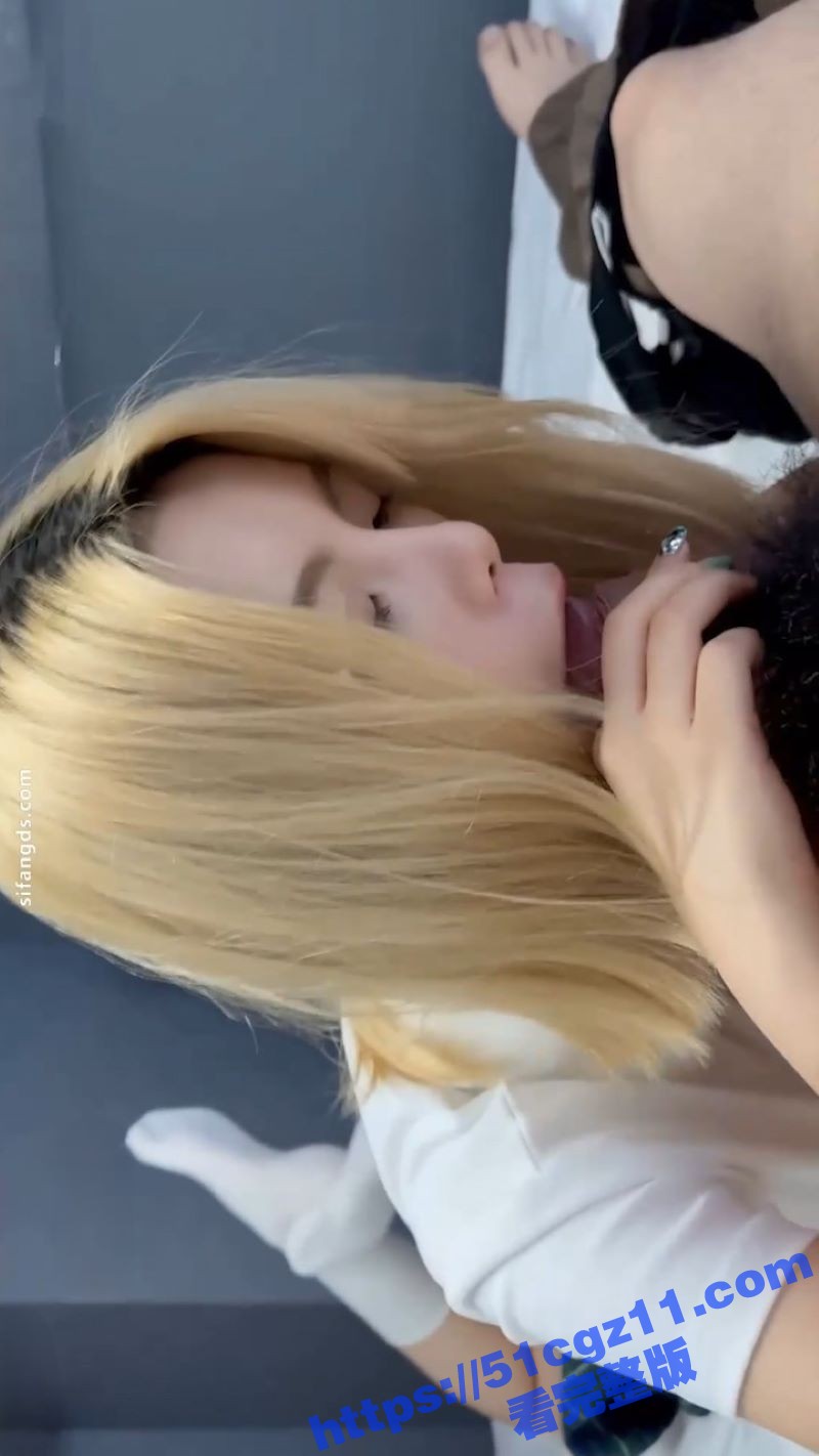 超美厌世脸清纯学妹 相关图片