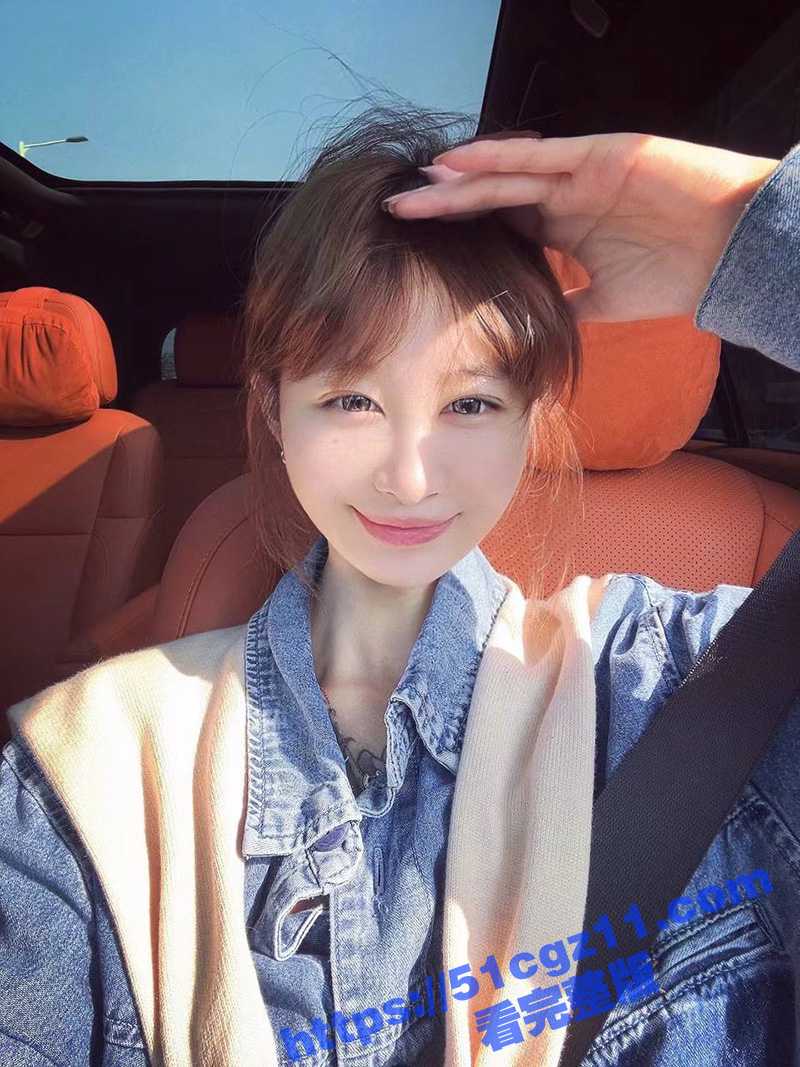 海角乱伦之合租朋友妻 在母亲节操到期待已久的母女花 操爽女儿再操母亲 送出最好的母亲节礼物
